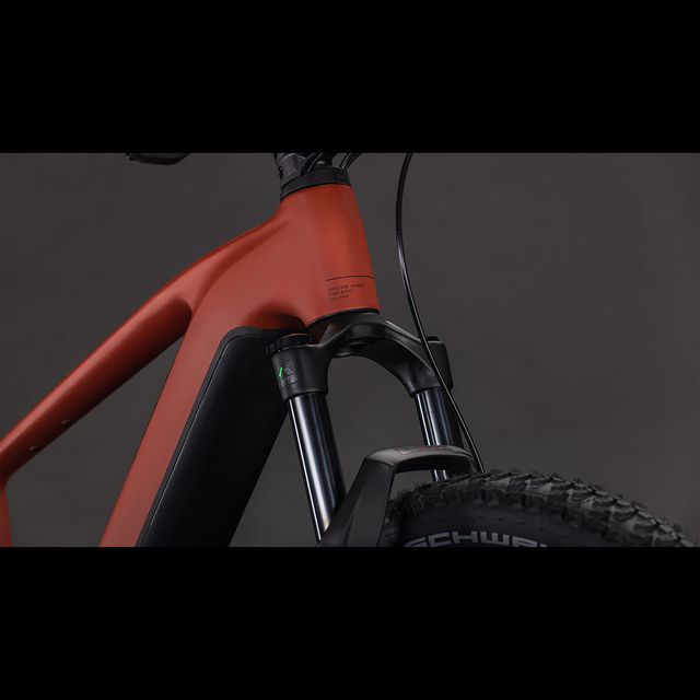CUBE Reaction Hybrid Race 800 sähköpyörä CUBE Reaction Hybrid Race 800 sähköpyörä